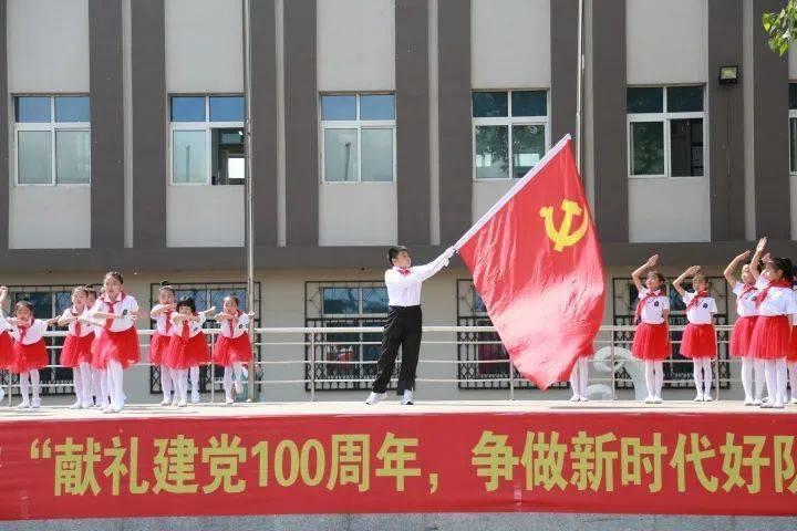 独眼萌怪的爱情